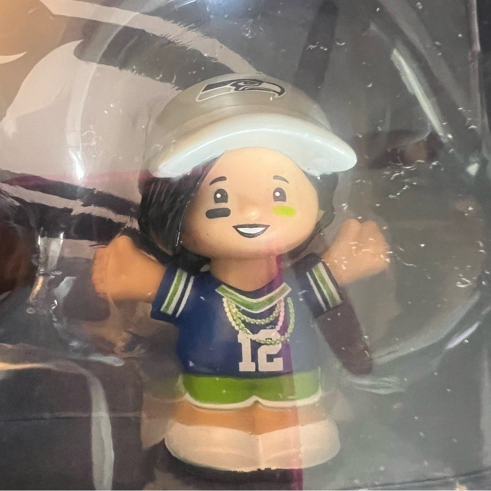 Fisher-Price Little People Seattle Seahawks collectible set- New in box! - Picture 6 of 12